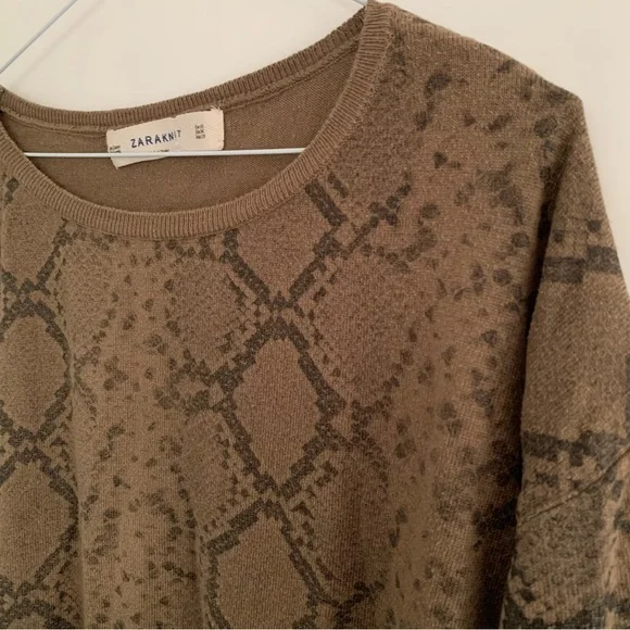 Zara Snake Pattern Knit - Picture 3 of 10